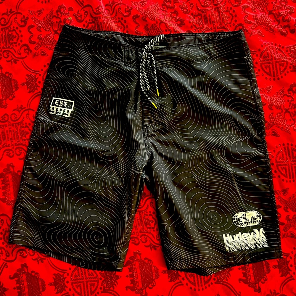 Hurley brand Men’s swim trunks size 32